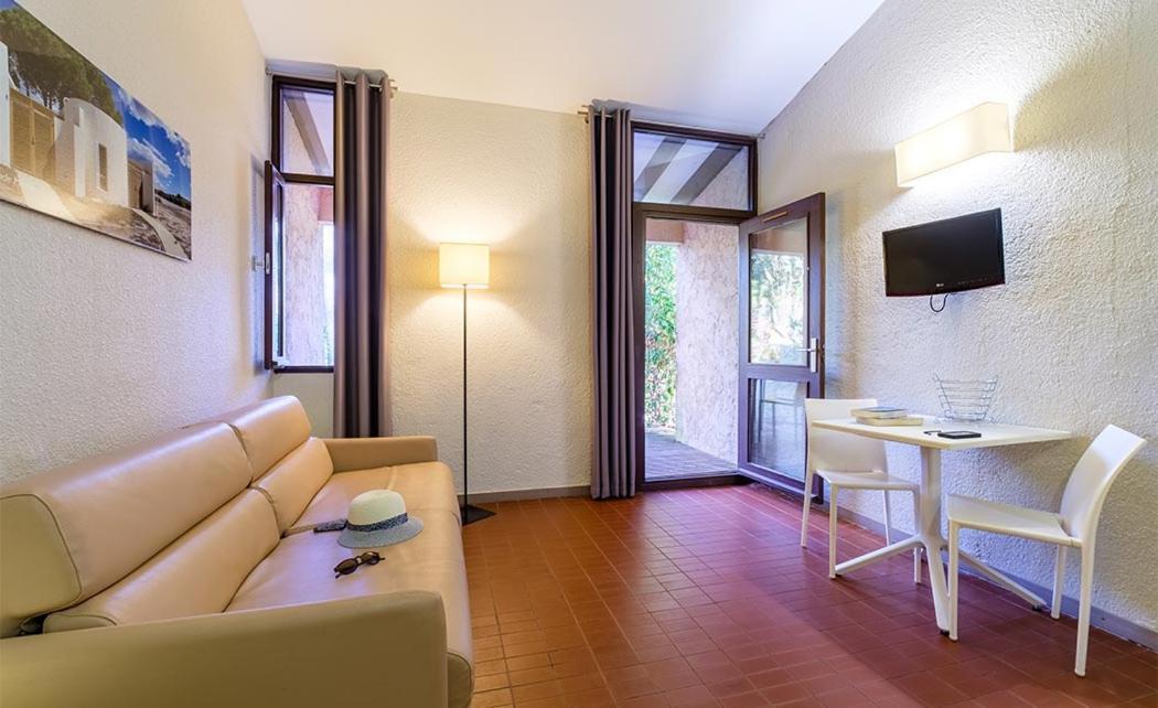 Belambra Clubs La Colle-Sur-Loup - Les Terrasses De Saint-Paul De Vence Hotel Værelse billede